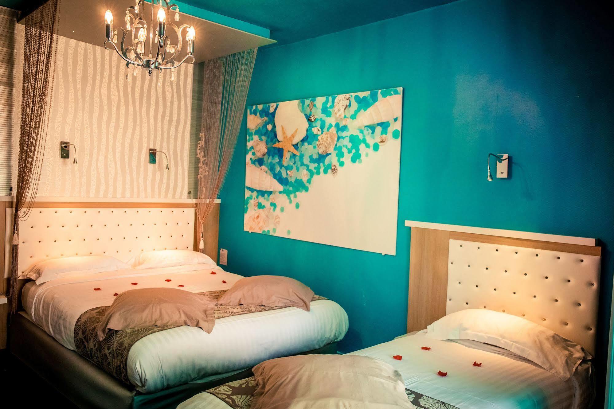 Logis - Hotel Arc En Ciel Et Spa Les Sables D'Olonne Екстериор снимка